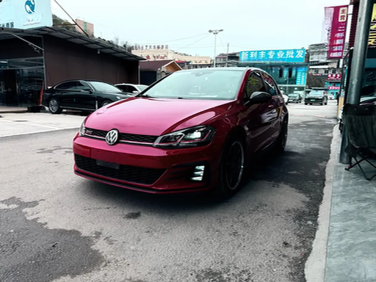2018 Volkswagen GolfGTI 2.0T 220HP L4 7DCT,autocango,china used car exporter,china ev exporter,chinese used car exporter,chinese used ev exporter