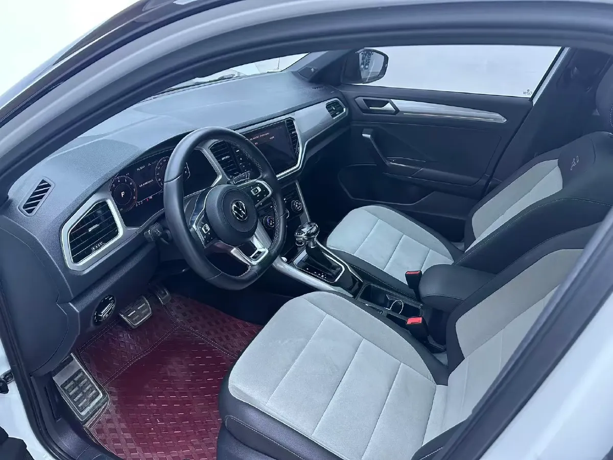 2021 Volkswagen T-Roc 1.4T 150HP L4 7DCT,autocango,china used car exporter,china ev exporter,chinese used car exporter,chinese used ev exporter