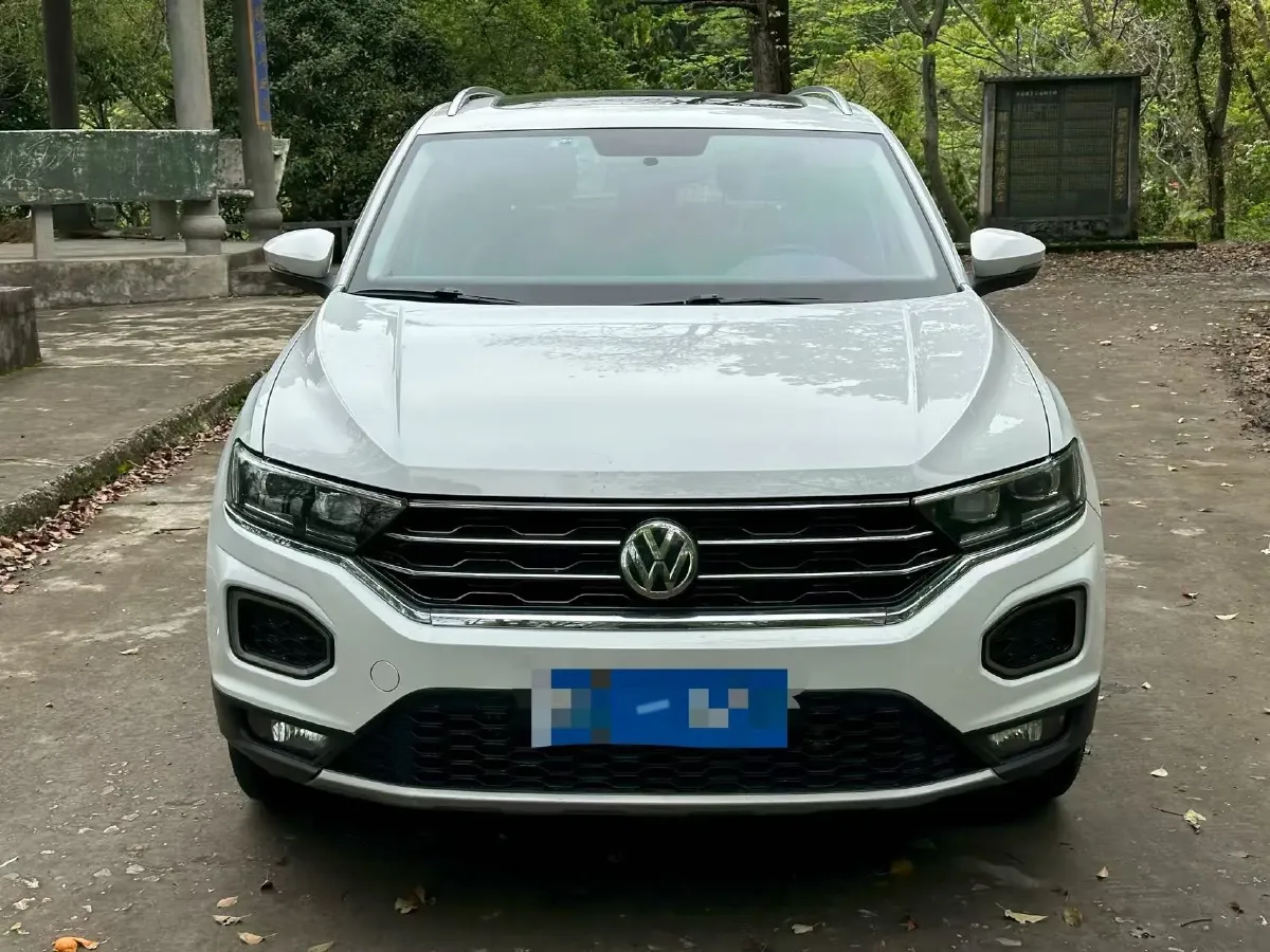 2019 Volkswagen T-Roc 1.4T 150HP L4 7DCT,autocango,china used car exporter,china ev exporter,chinese used car exporter,chinese used ev exporter