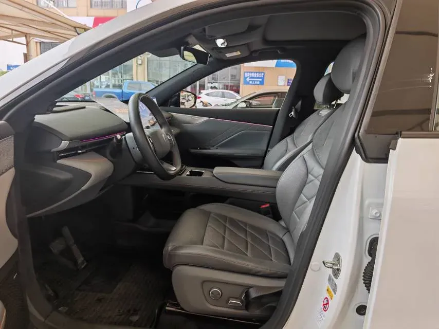 2025 ChangAn QiYuan A07 BEV 56.1KWH,autocango,china used car exporter,china ev exporter,chinese used car exporter,chinese used ev exporter