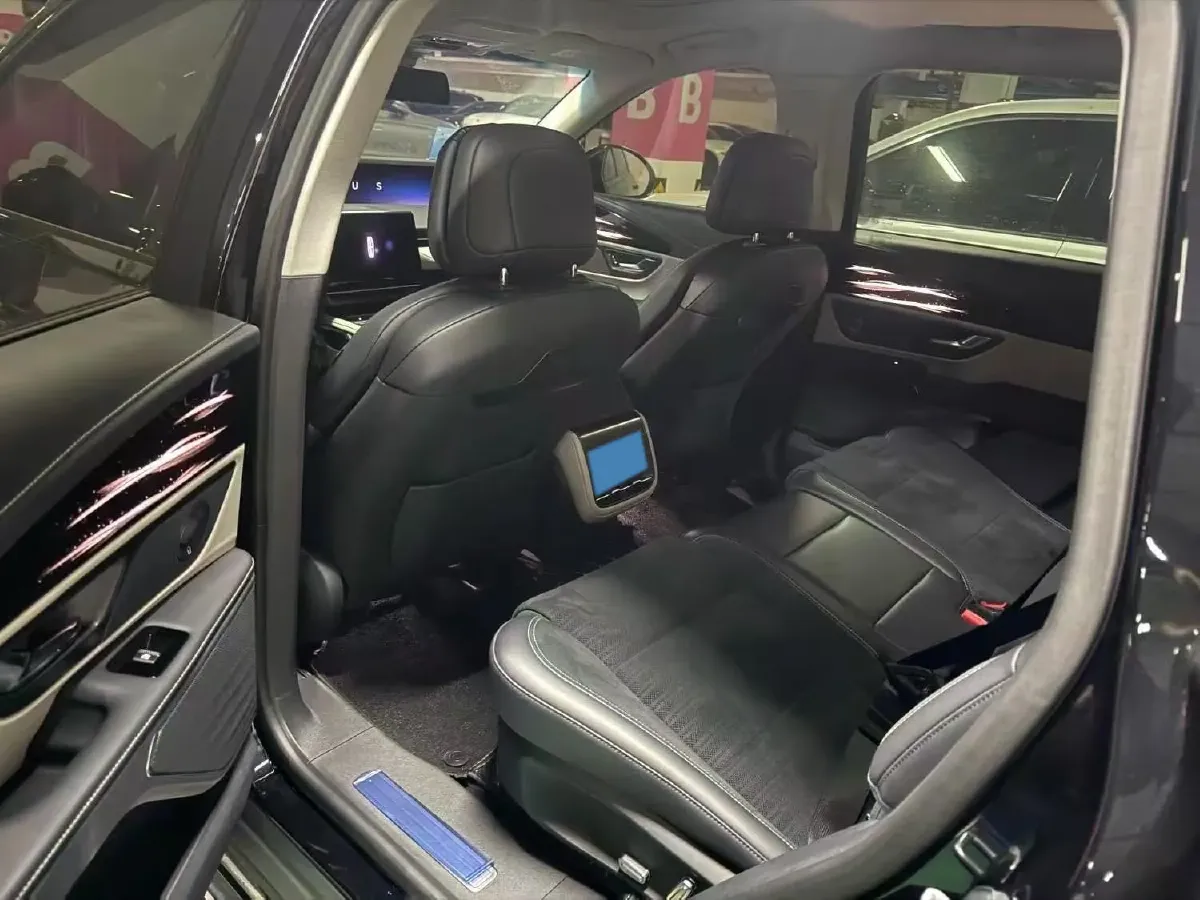 2023 Lincoln Nautilus 2.0T 261HP L4 8AT,autocango,china used car exporter,china ev exporter,chinese used car exporter,chinese used ev exporter