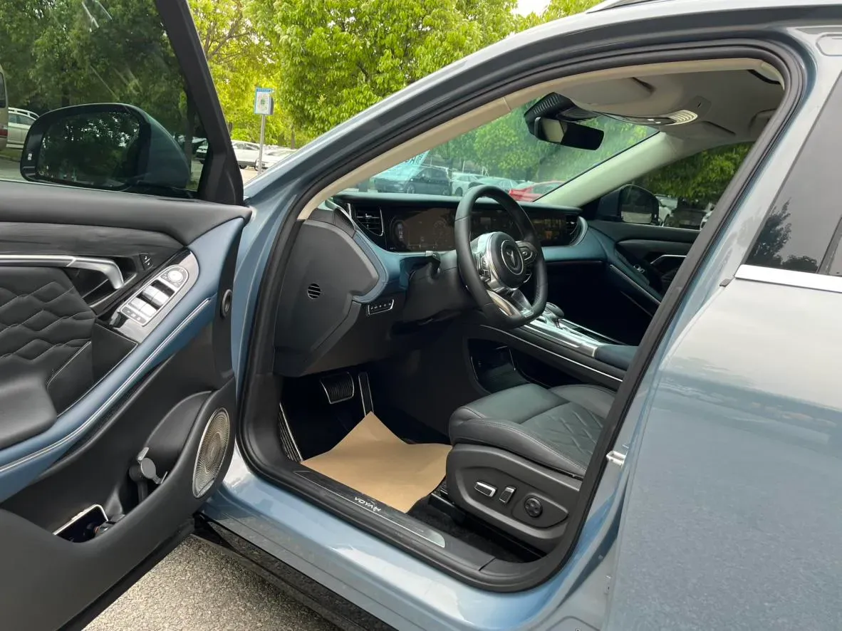 2021 Voyah FREE Range Extended 109HP REEV 33KWH,autocango,china used car exporter,china ev exporter,chinese used car exporter,chinese used ev exporter