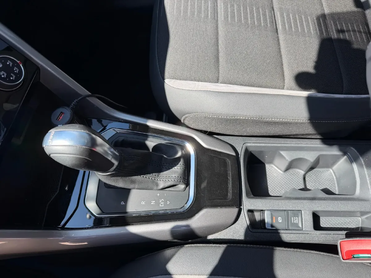 2021 Volkswagen T-Roc 1.4T 150HP L4 7DCT,autocango,china used car exporter,china ev exporter,chinese used car exporter,chinese used ev exporter