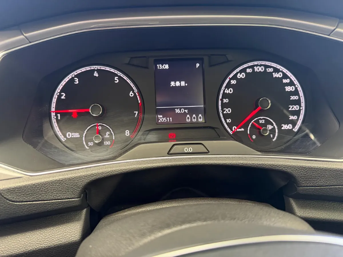 2021 Volkswagen T-Roc 1.4T 150HP L4 7DCT,autocango,china used car exporter,china ev exporter,chinese used car exporter,chinese used ev exporter