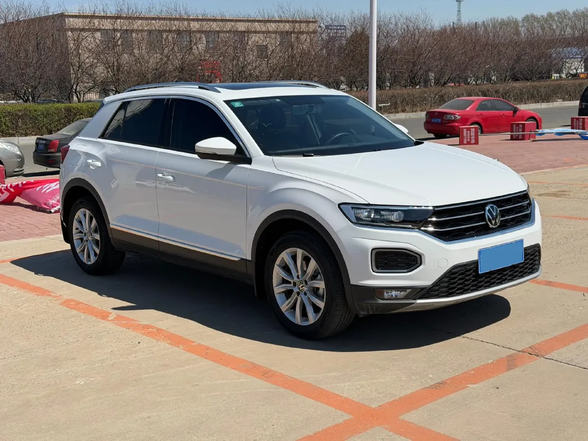 2021 Volkswagen T-Roc 1.4T 150HP L4 7DCT,autocango,china used car exporter,china ev exporter,chinese used car exporter,chinese used ev exporter