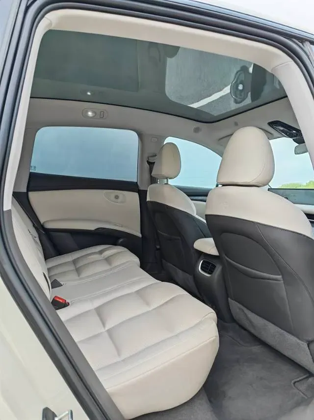 2023 IM LS6 BEV 90KWH,autocango,china used car exporter,china ev exporter,chinese used car exporter,chinese used ev exporter