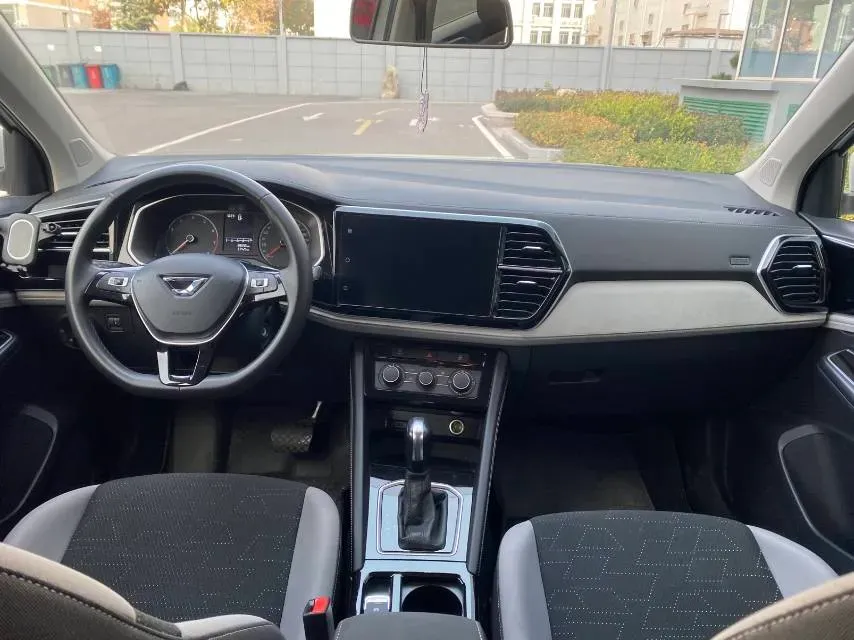 2024 Jetta VS5 1.4T 150HP L4 6AT,autocango,china used car exporter,china ev exporter,chinese used car exporter,chinese used ev exporter