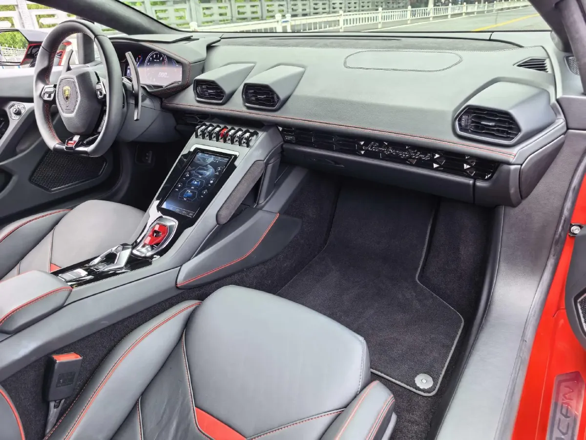 2020 Lamborghini Huracán 5.2L 611HP V10 7DCT,autocango,china used car exporter,china ev exporter,chinese used car exporter,chinese used ev exporter