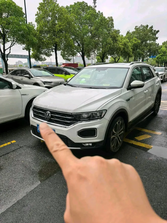 2020 Volkswagen T-Roc 1.4T 150HP L4 7DCT,autocango,china used car exporter,china ev exporter,chinese used car exporter,chinese used ev exporter