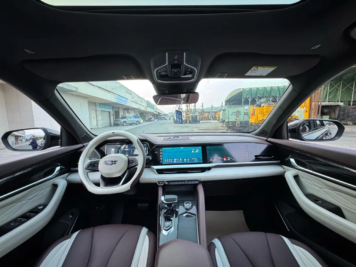 2021 Geely Monjaro 2.0T 218HP L4 7DCT,autocango,china used car exporter,china ev exporter,chinese used car exporter,chinese used ev exporter