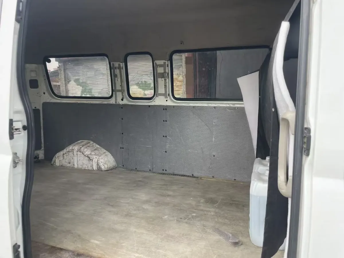 2021 MAXUS XinTu V80 2.0T 139HP L4 6MT,autocango,china used car exporter,china ev exporter,chinese used car exporter,chinese used ev exporter