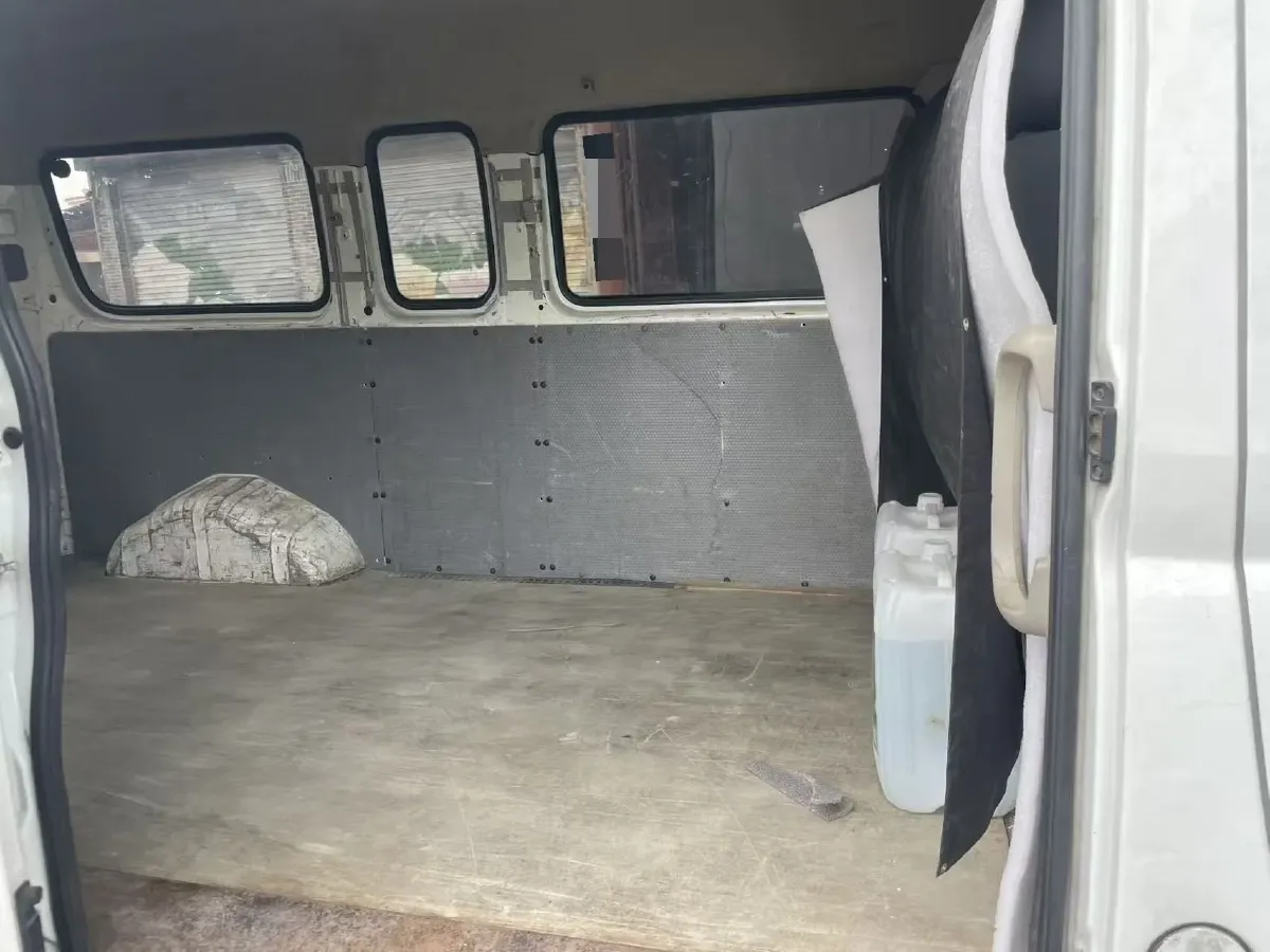 2021 MAXUS XinTu V80 2.0T 139HP L4 6MT,autocango,china used car exporter,china ev exporter,chinese used car exporter,chinese used ev exporter