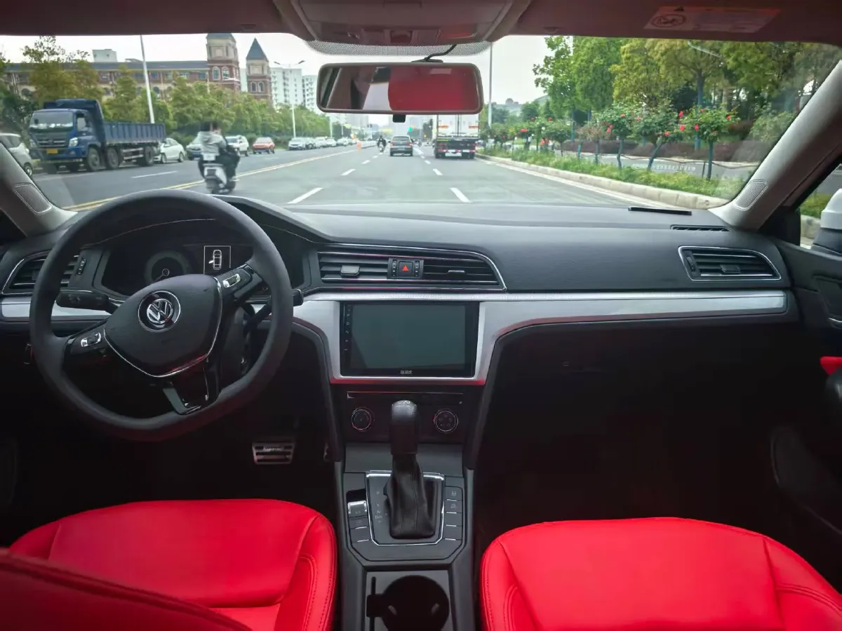 2019 Chevrolet Monza 1.0T 125HP L3 6DCT,autocango,china used car exporter,china ev exporter,chinese used car exporter,chinese used ev exporter