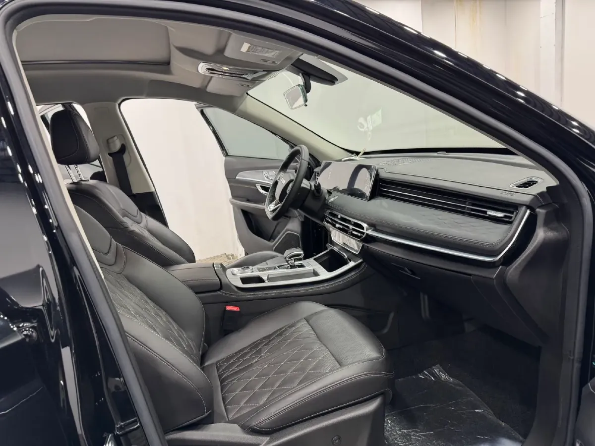 2023 Bestune T55 1.5T 169HP L4 7DCT,autocango,china used car exporter,china ev exporter,chinese used car exporter,chinese used ev exporter