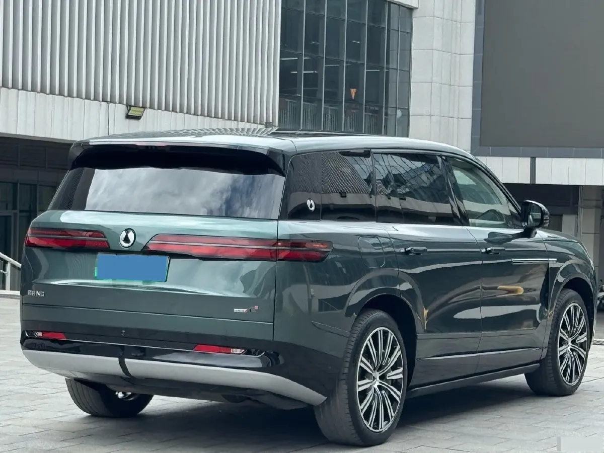 2025 Denza DenzaN9 2.0T 207HP L4 E-CVT PHEV,autocango,china used car exporter,china ev exporter,chinese used car exporter,chinese used ev exporter