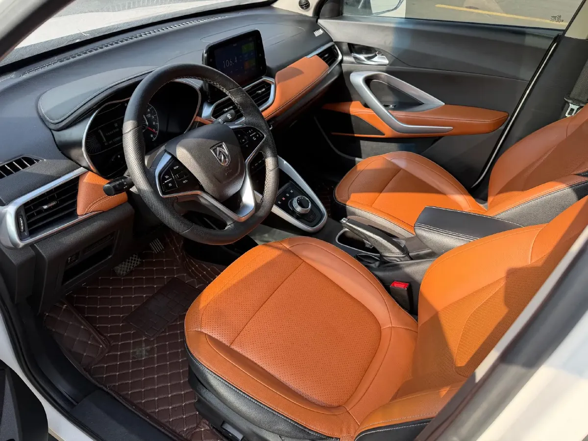 2017 HaiMa S5 Young Edition 1.6L 122HP L4 5MT,autocango,china used car exporter,china ev exporter,chinese used car exporter,chinese used ev exporter