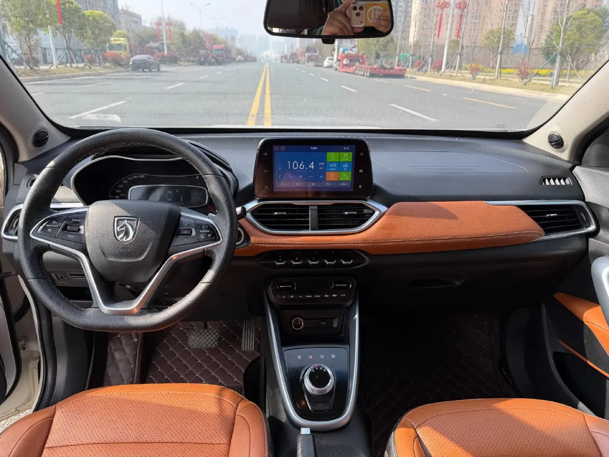 2017 HaiMa S5 Young Edition 1.6L 122HP L4 5MT,autocango,china used car exporter,china ev exporter,chinese used car exporter,chinese used ev exporter