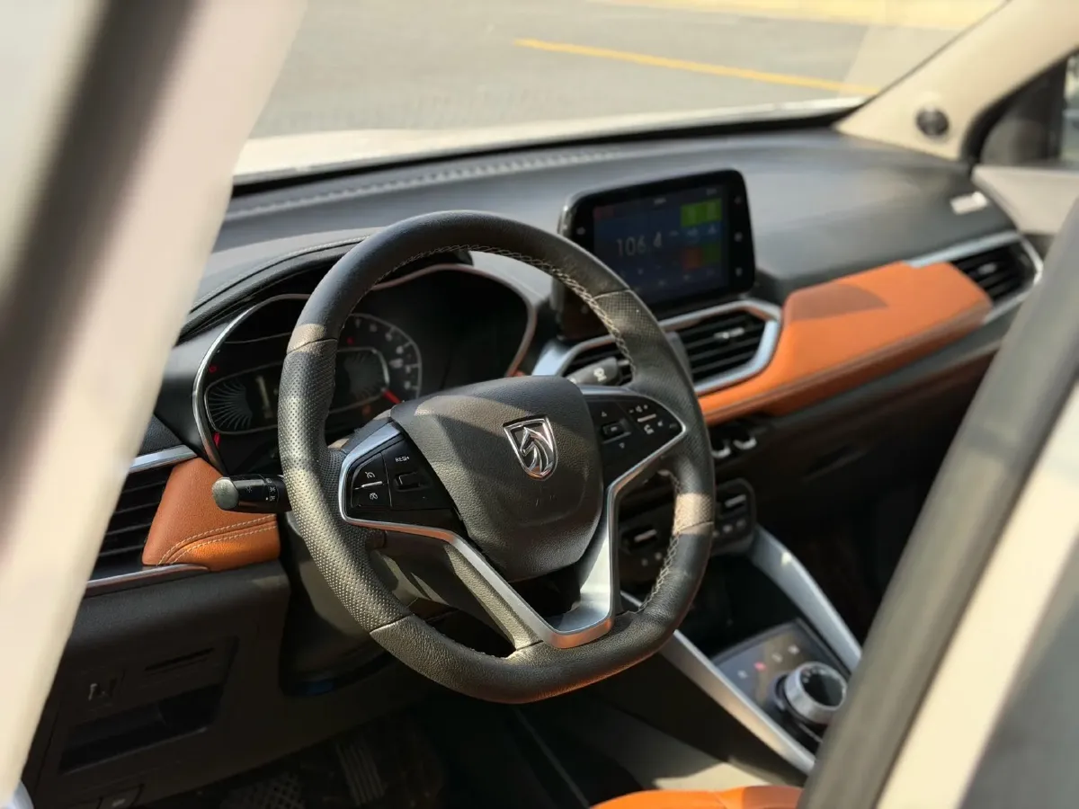 2017 HaiMa S5 Young Edition 1.6L 122HP L4 5MT,autocango,china used car exporter,china ev exporter,chinese used car exporter,chinese used ev exporter