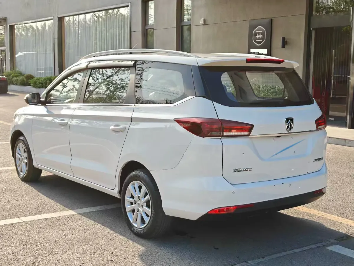 2019 BaoJun 360 1.5L 105HP L4 6MT,autocango,china used car exporter,china ev exporter,chinese used car exporter,chinese used ev exporter