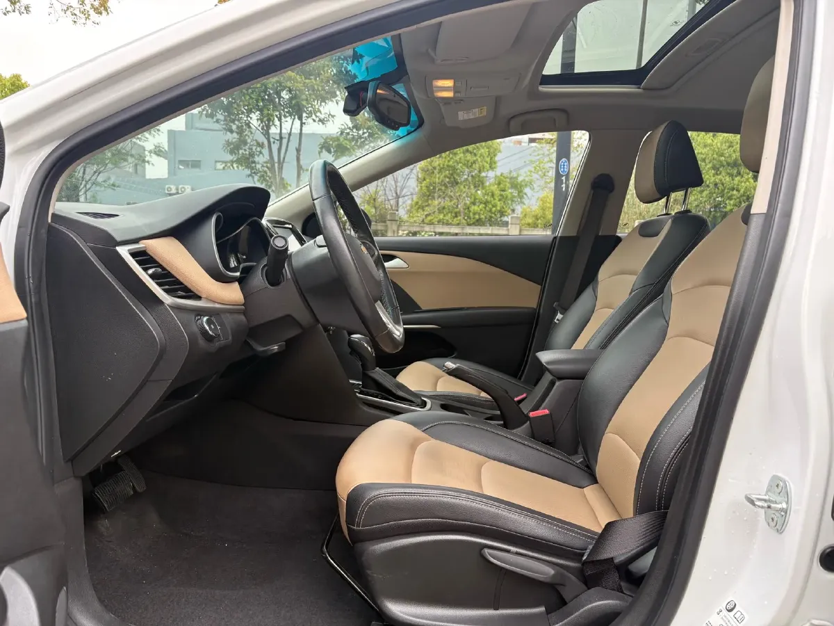 2020 Chevrolet Monza 1.5L 113HP L4 6AT,autocango,china used car exporter,china ev exporter,chinese used car exporter,chinese used ev exporter