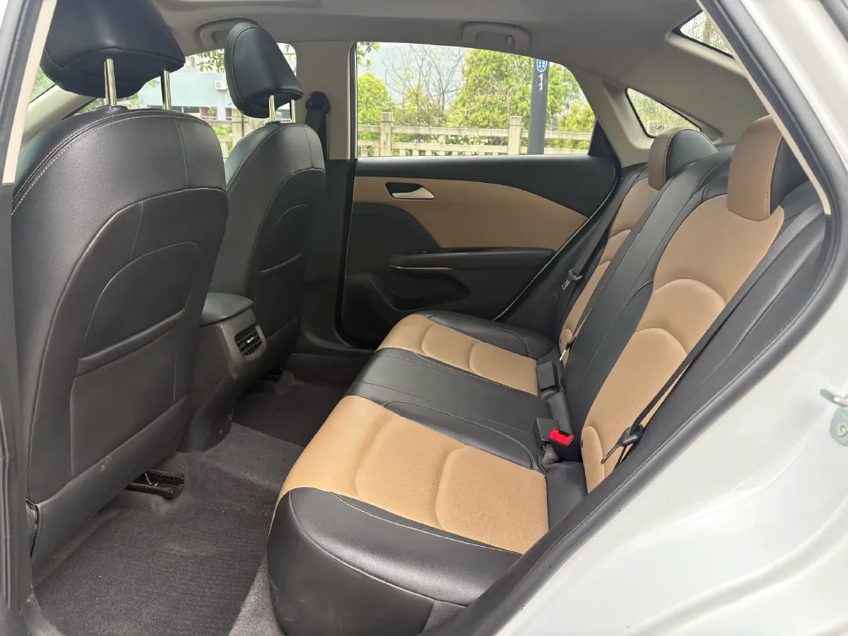 2020 Chevrolet Monza 1.5L 113HP L4 6AT,autocango,china used car exporter,china ev exporter,chinese used car exporter,chinese used ev exporter