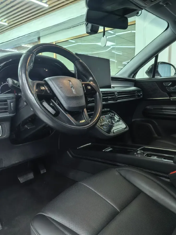 2021 Lincoln Corsair 2.0T 245HP L4 8AT,autocango,china used car exporter,china ev exporter,chinese used car exporter,chinese used ev exporter