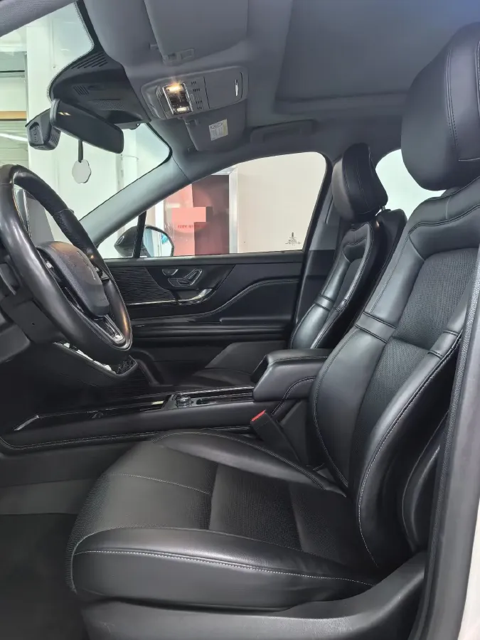 2021 Lincoln Corsair 2.0T 245HP L4 8AT,autocango,china used car exporter,china ev exporter,chinese used car exporter,chinese used ev exporter