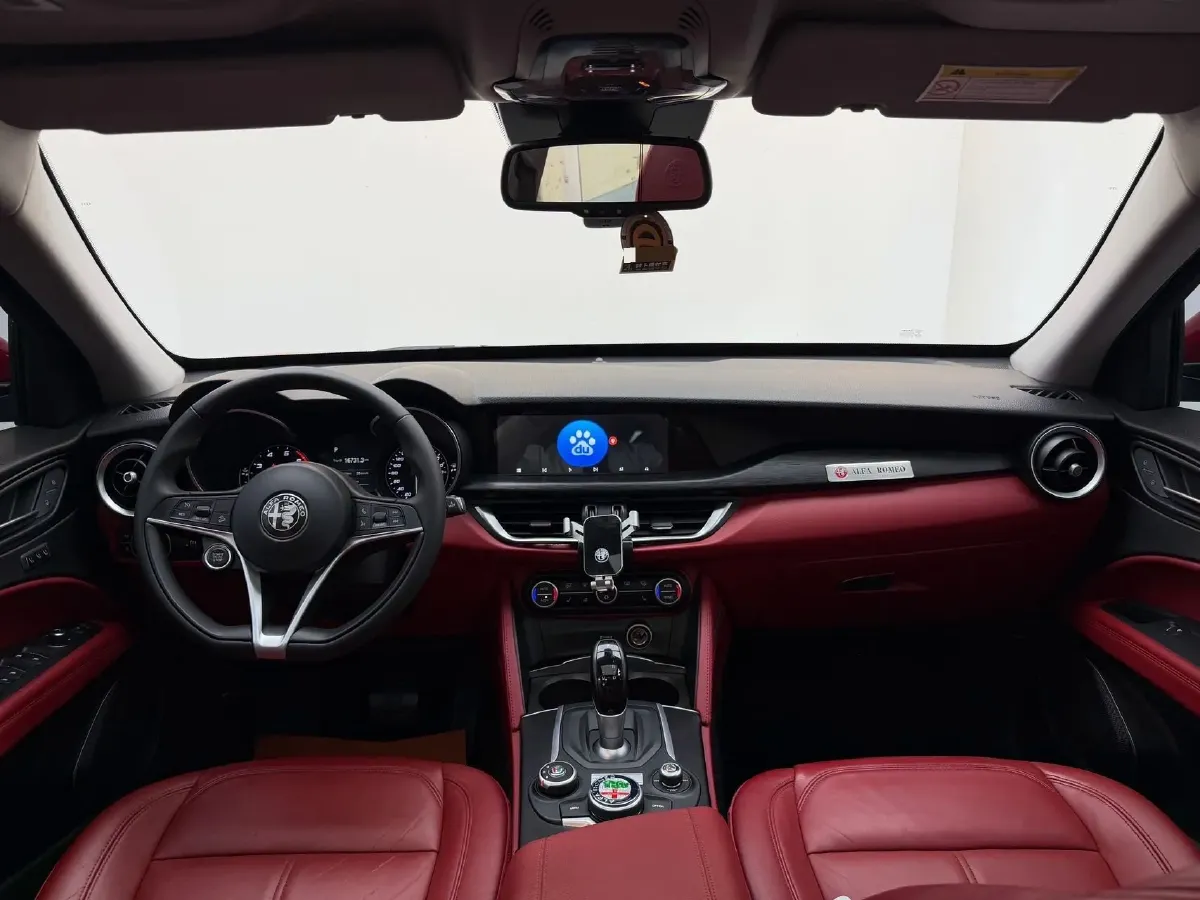 2017 Jaguar XE 2.0T 240HP L4 8AT,autocango,china used car exporter,china ev exporter,chinese used car exporter,chinese used ev exporter