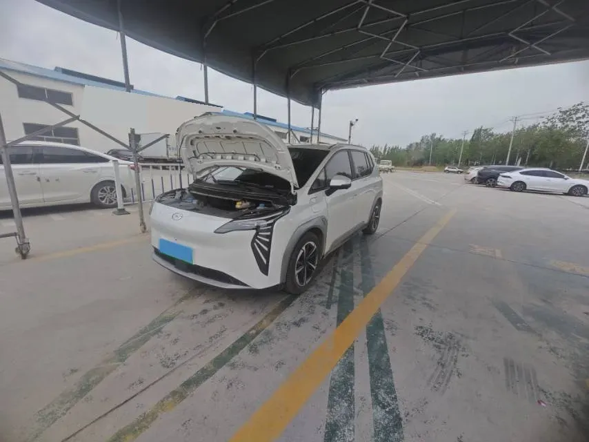 2024 Leapmotor C11 1.5L 95HP L4 REEV 43.74KWH,autocango,china used car exporter,china ev exporter,chinese used car exporter,chinese used ev exporter
