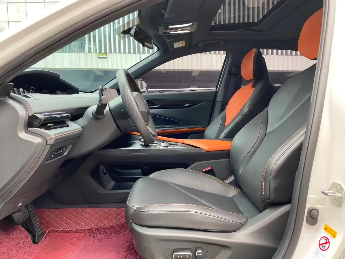 2023 ChangAn UNI-V iDD 1.5T 170HP L4 6TCT PHEV 18.4KWH,autocango,china used car exporter,china ev exporter,chinese used car exporter,chinese used ev exporter