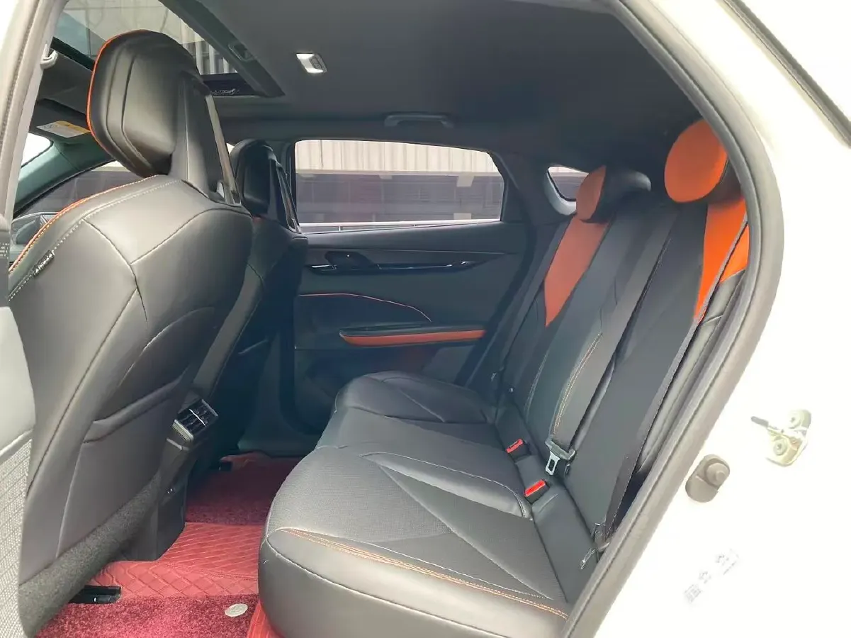 2023 ChangAn UNI-V iDD 1.5T 170HP L4 6TCT PHEV 18.4KWH,autocango,china used car exporter,china ev exporter,chinese used car exporter,chinese used ev exporter