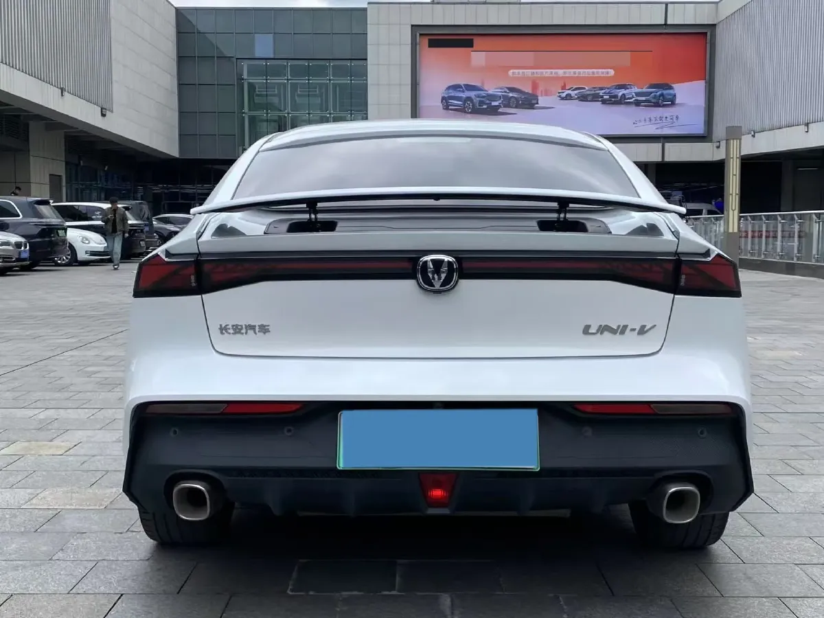 2023 ChangAn UNI-V iDD 1.5T 170HP L4 6TCT PHEV 18.4KWH,autocango,china used car exporter,china ev exporter,chinese used car exporter,chinese used ev exporter
