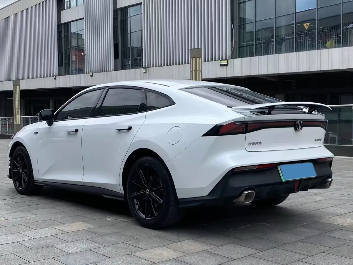 2023 ChangAn UNI-V iDD 1.5T 170HP L4 6TCT PHEV 18.4KWH,autocango,china used car exporter,china ev exporter,chinese used car exporter,chinese used ev exporter