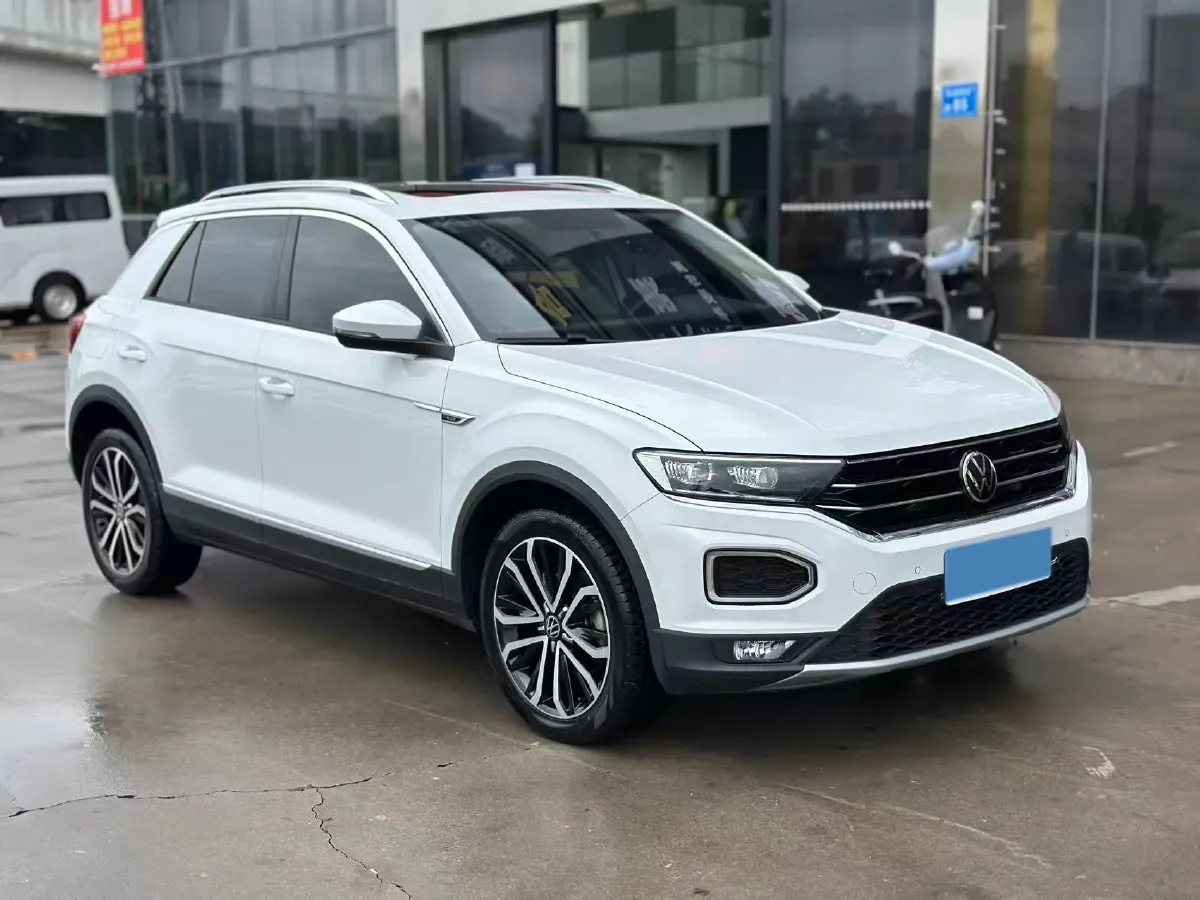 2022 Volkswagen T-Roc 1.4T 150HP L4 7DCT,autocango,china used car exporter,china ev exporter,chinese used car exporter,chinese used ev exporter