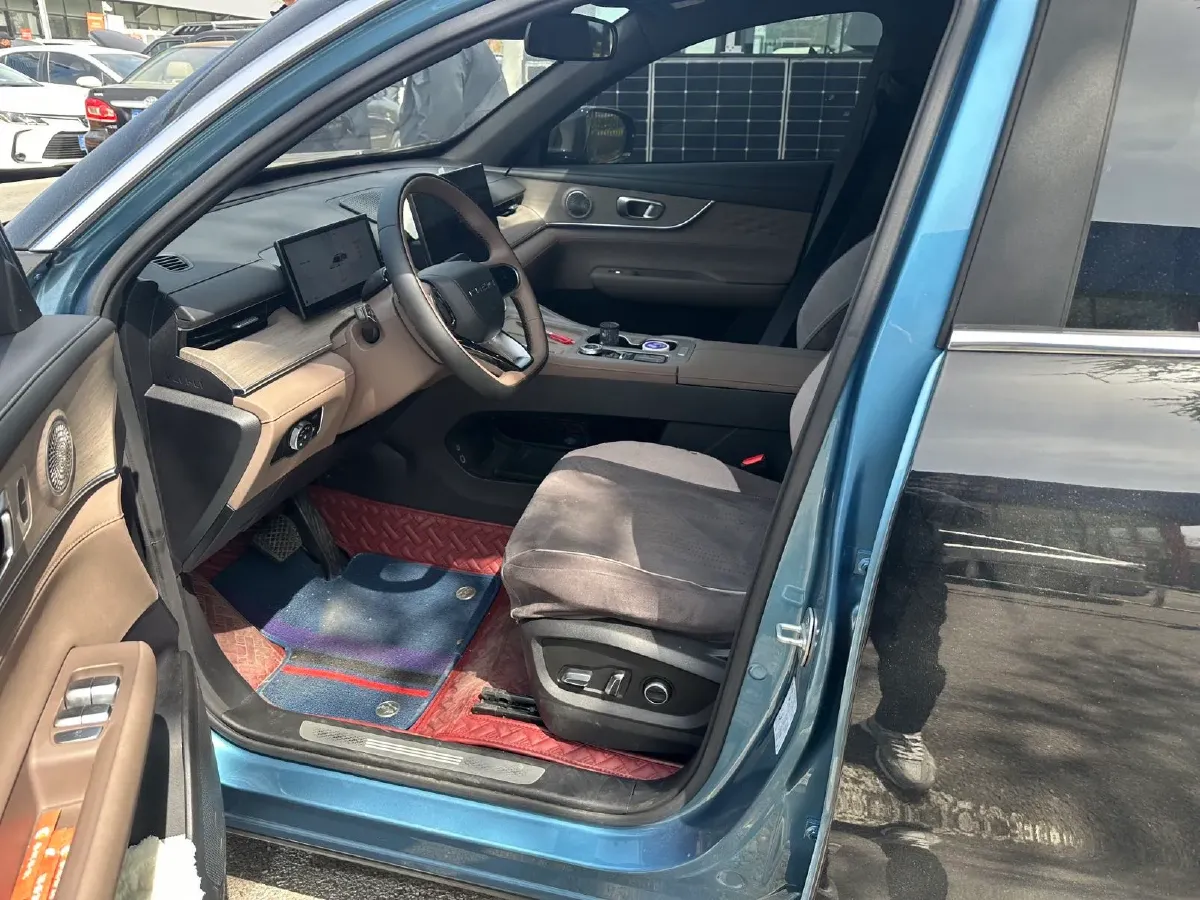 2025 Chery Tiggo8 PLUS C-DM 1.5T 156HP L4 1DHT PHEV,autocango,china used car exporter,china ev exporter,chinese used car exporter,chinese used ev exporter