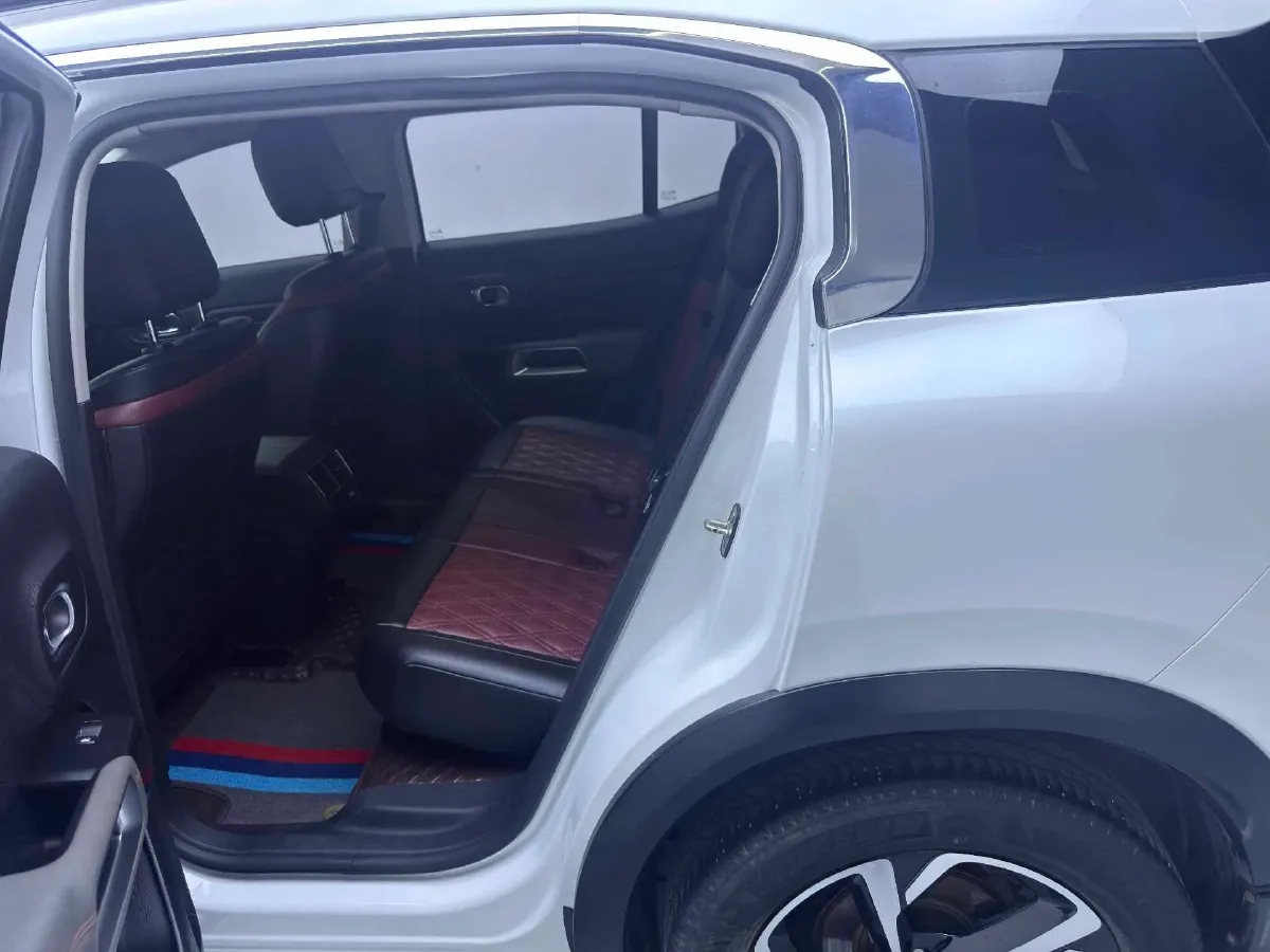 2019 Citroen C5 Aircross 1.6T 167HP L4 6AT,autocango,china used car exporter,china ev exporter,chinese used car exporter,chinese used ev exporter