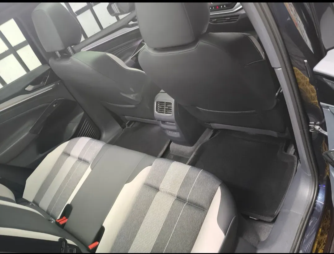 2021 Volkswagen ID.4 Crozz BEV 84.8KWH,autocango,china used car exporter,china ev exporter,chinese used car exporter,chinese used ev exporter