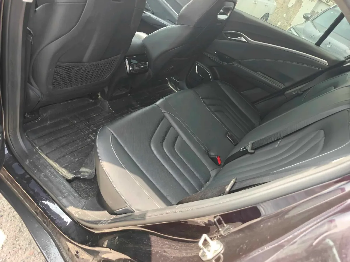 2022 Ford Focus 1.5T 177HP L4 6AT,autocango,china used car exporter,china ev exporter,chinese used car exporter,chinese used ev exporter