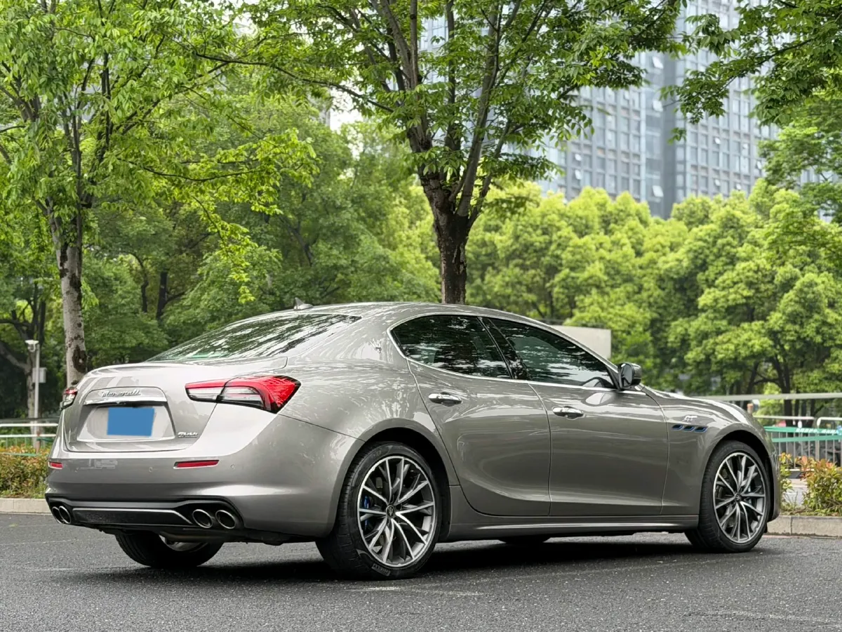 2022 Audi Q7 2.0T 245HP L4 8AT,autocango,china used car exporter,china ev exporter,chinese used car exporter,chinese used ev exporter