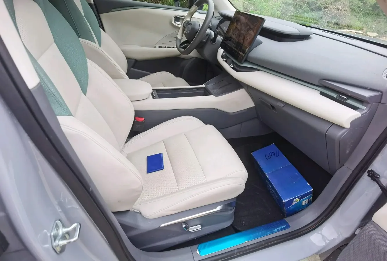 2024 LYNK&CO 06 EM-P 1.5L 120HP L4 3DHT PHEV 19.09KWH,autocango,china used car exporter,china ev exporter,chinese used car exporter,chinese used ev exporter