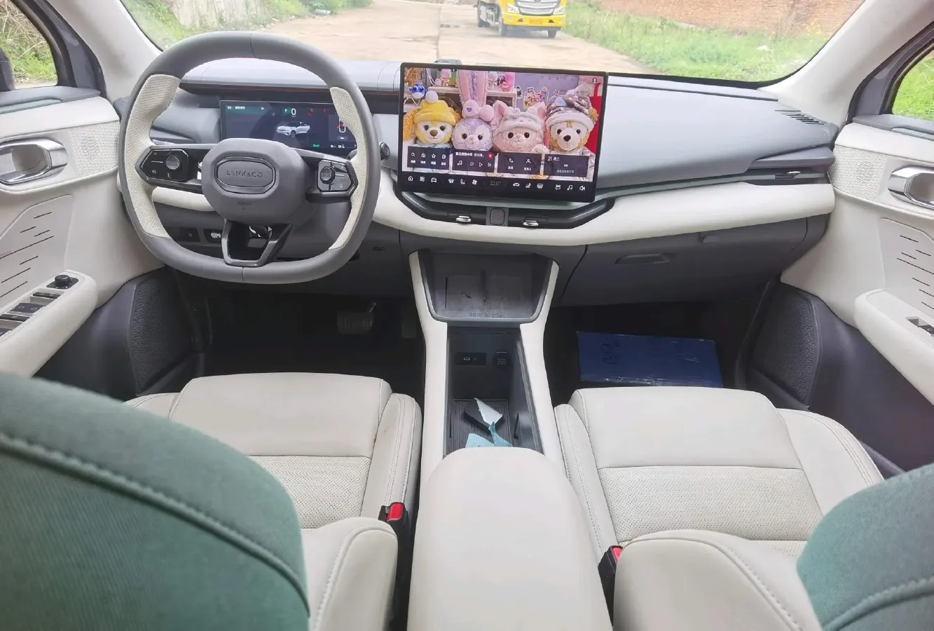 2024 LYNK&CO 06 EM-P 1.5L 120HP L4 3DHT PHEV 19.09KWH,autocango,china used car exporter,china ev exporter,chinese used car exporter,chinese used ev exporter
