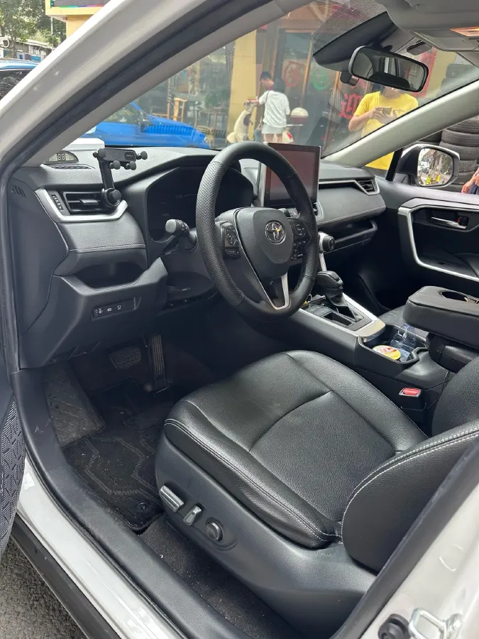 2022 Toyota RAV4 2.0L 171HP L4 CVT,autocango,china used car exporter,china ev exporter,chinese used car exporter,chinese used ev exporter