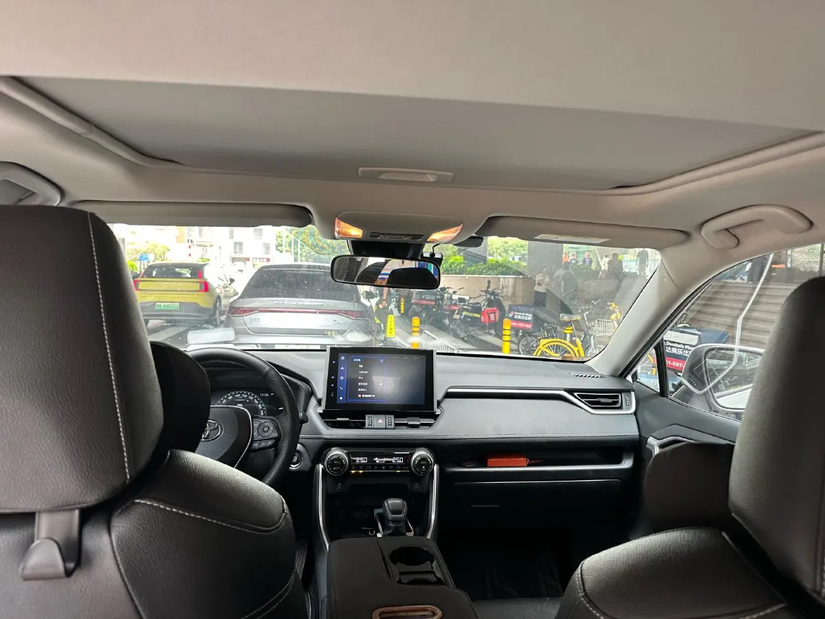 2022 Toyota RAV4 2.0L 171HP L4 CVT,autocango,china used car exporter,china ev exporter,chinese used car exporter,chinese used ev exporter