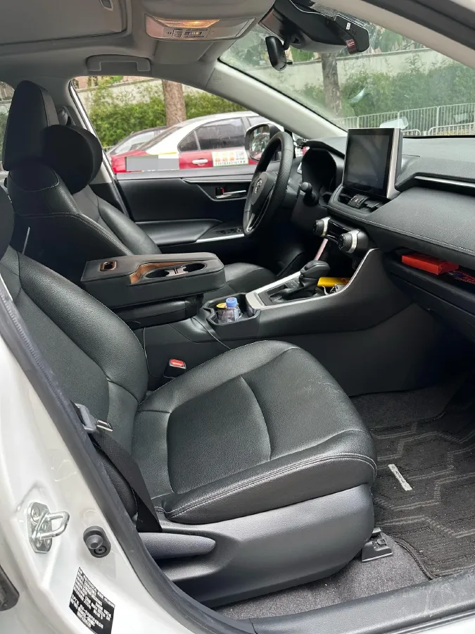 2022 Toyota RAV4 2.0L 171HP L4 CVT,autocango,china used car exporter,china ev exporter,chinese used car exporter,chinese used ev exporter