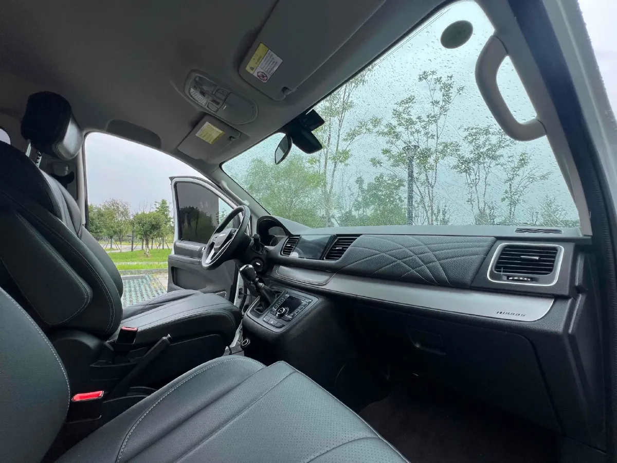 2023 MAXUS G20 2.0T 224HP L4 8AT,autocango,china used car exporter,china ev exporter,chinese used car exporter,chinese used ev exporter