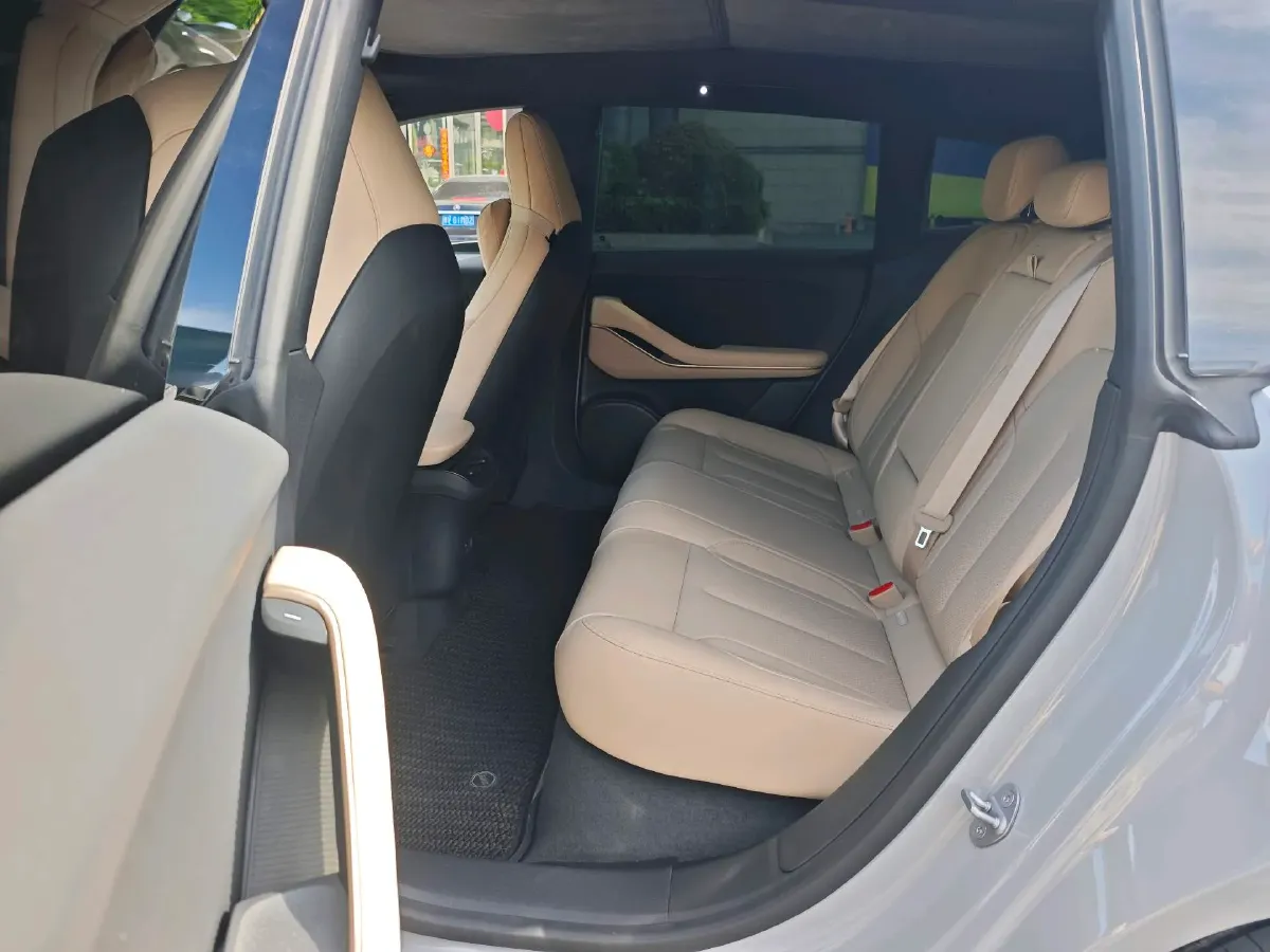 2024 NIO ET5T BEV 75KWH,autocango,china used car exporter,china ev exporter,chinese used car exporter,chinese used ev exporter