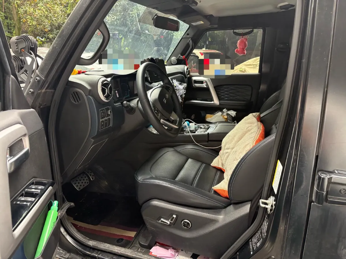 2024 Beijing BJ40 2.0T 163HP L4 8AT,autocango,china used car exporter,china ev exporter,chinese used car exporter,chinese used ev exporter