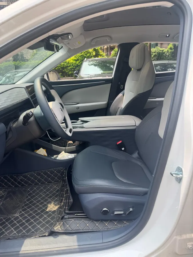 2025 MAXUS G10 2.0T 261HP L4 8AT,autocango,china used car exporter,china ev exporter,chinese used car exporter,chinese used ev exporter