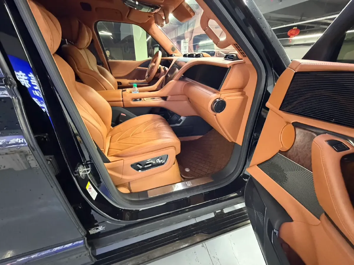 2023 YangWang U8 2.0T 272HP L4 REEV 49.05KWH,autocango,china used car exporter,china ev exporter,chinese used car exporter,chinese used ev exporter