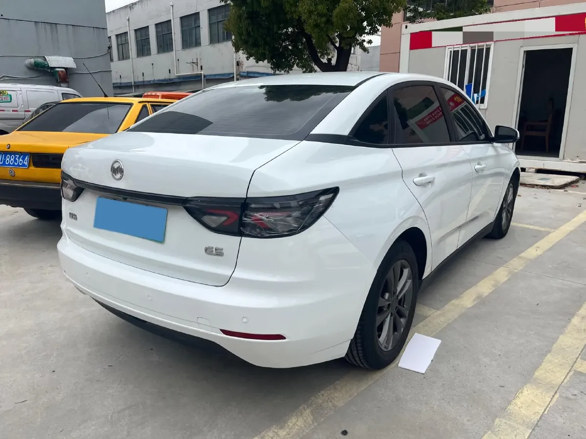 2022 Weltmeister E.5 BEV 58.589KWH,autocango,china used car exporter,china ev exporter,chinese used car exporter,chinese used ev exporter